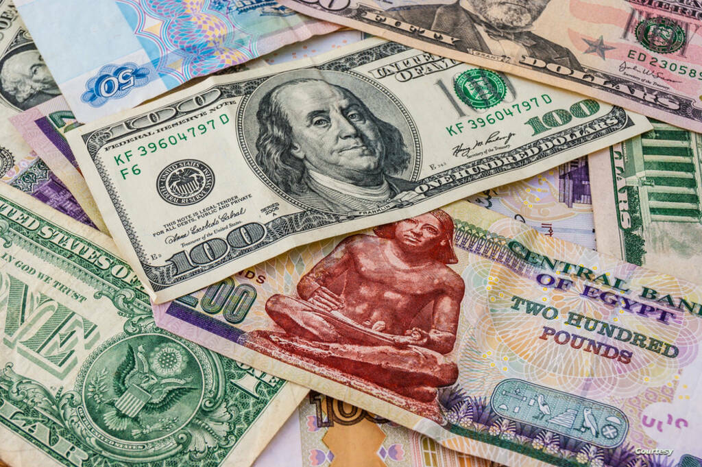الدولار يتراجع 6 قروش بعد ارتفاعه 30 قرشاً منتصف 20 أغسطس 2025